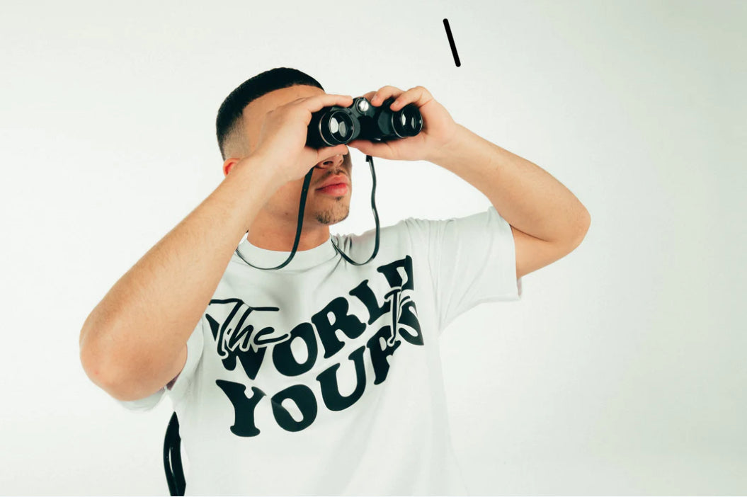 T-SHIRTS-THE WORLD IS YOURS - Dalerclo