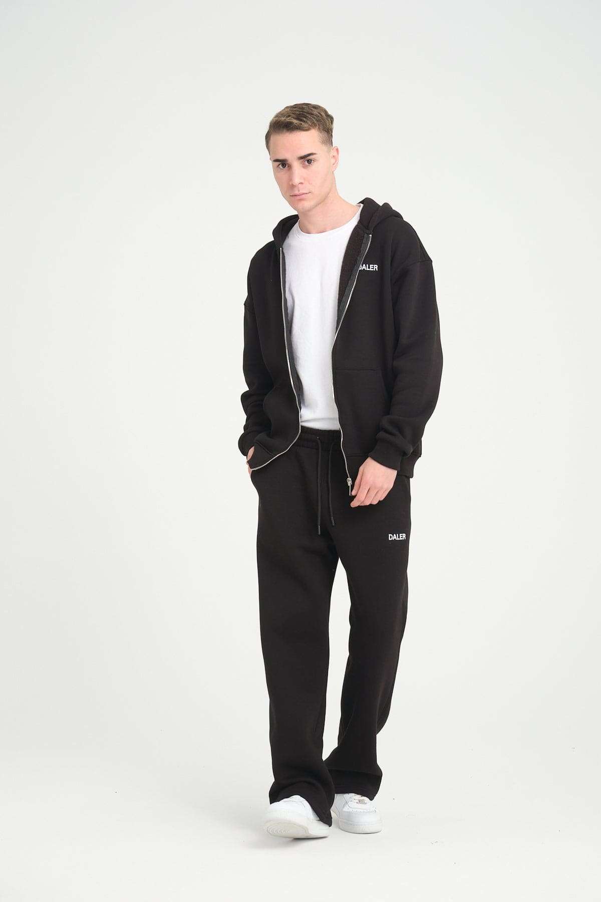 BASIC JOGGER - BLACK