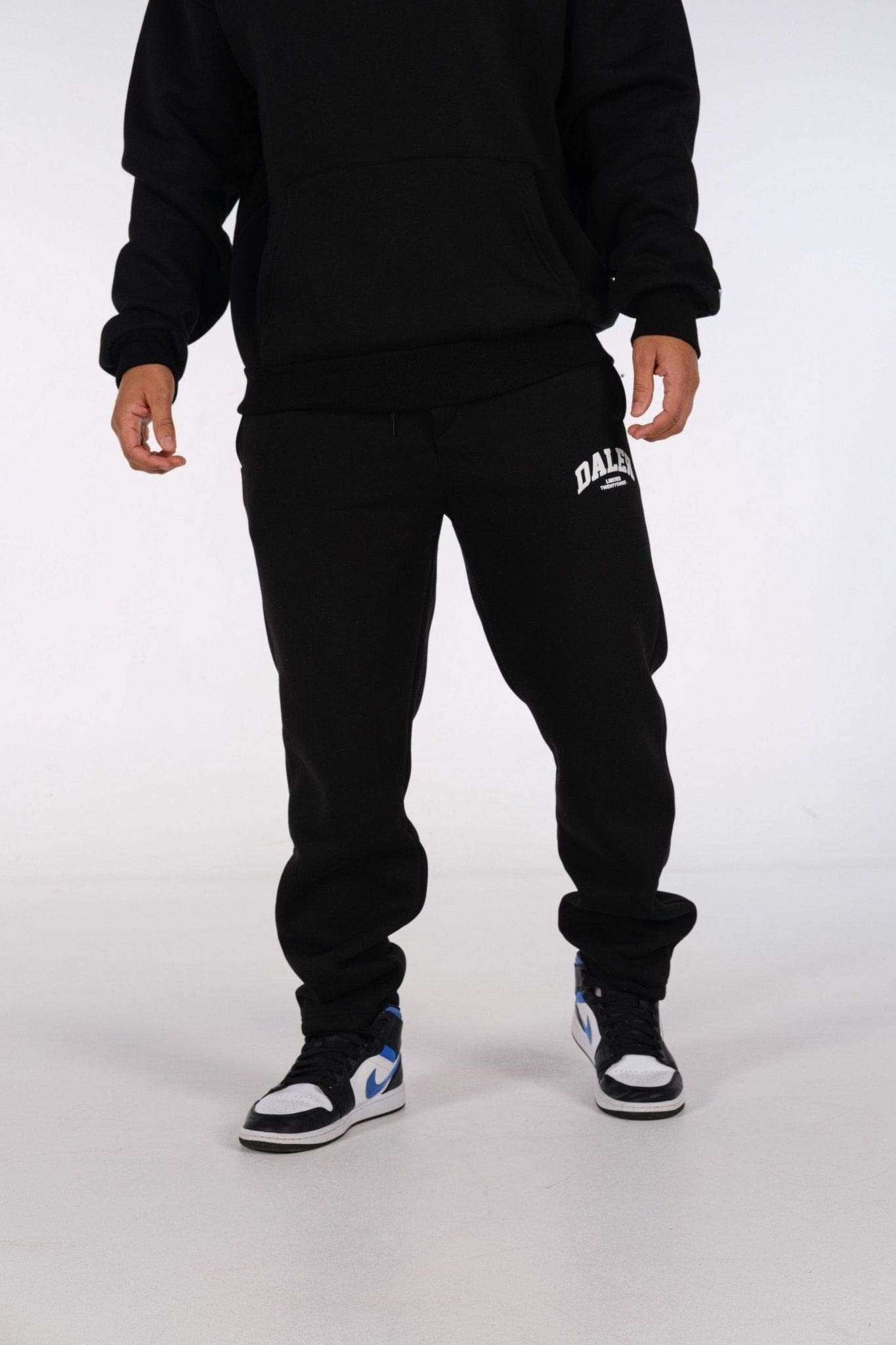 JOGGER-BLACK