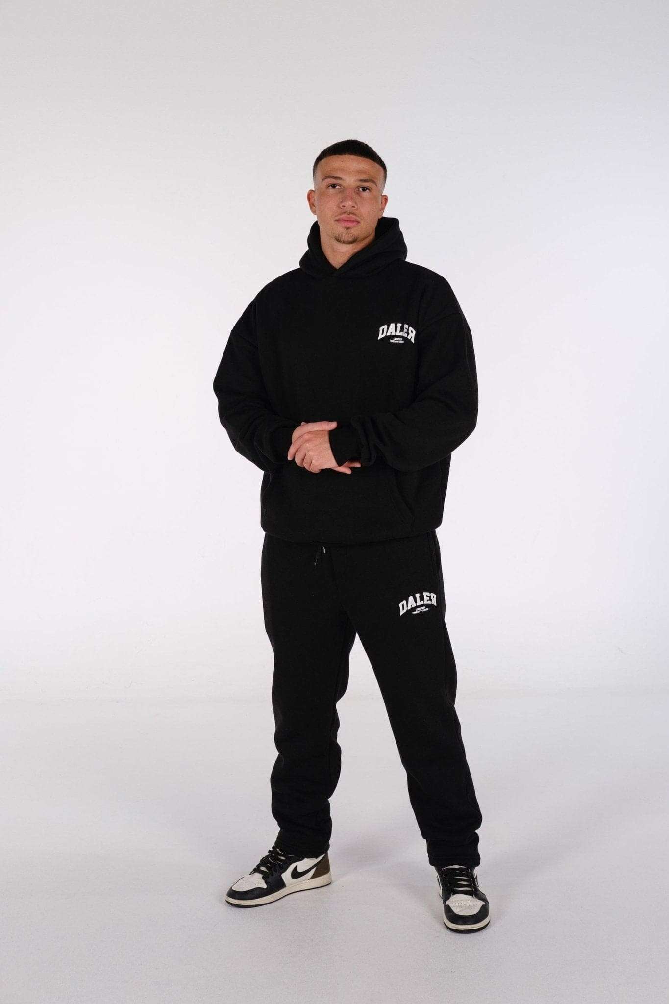 JOGGER-BLACK