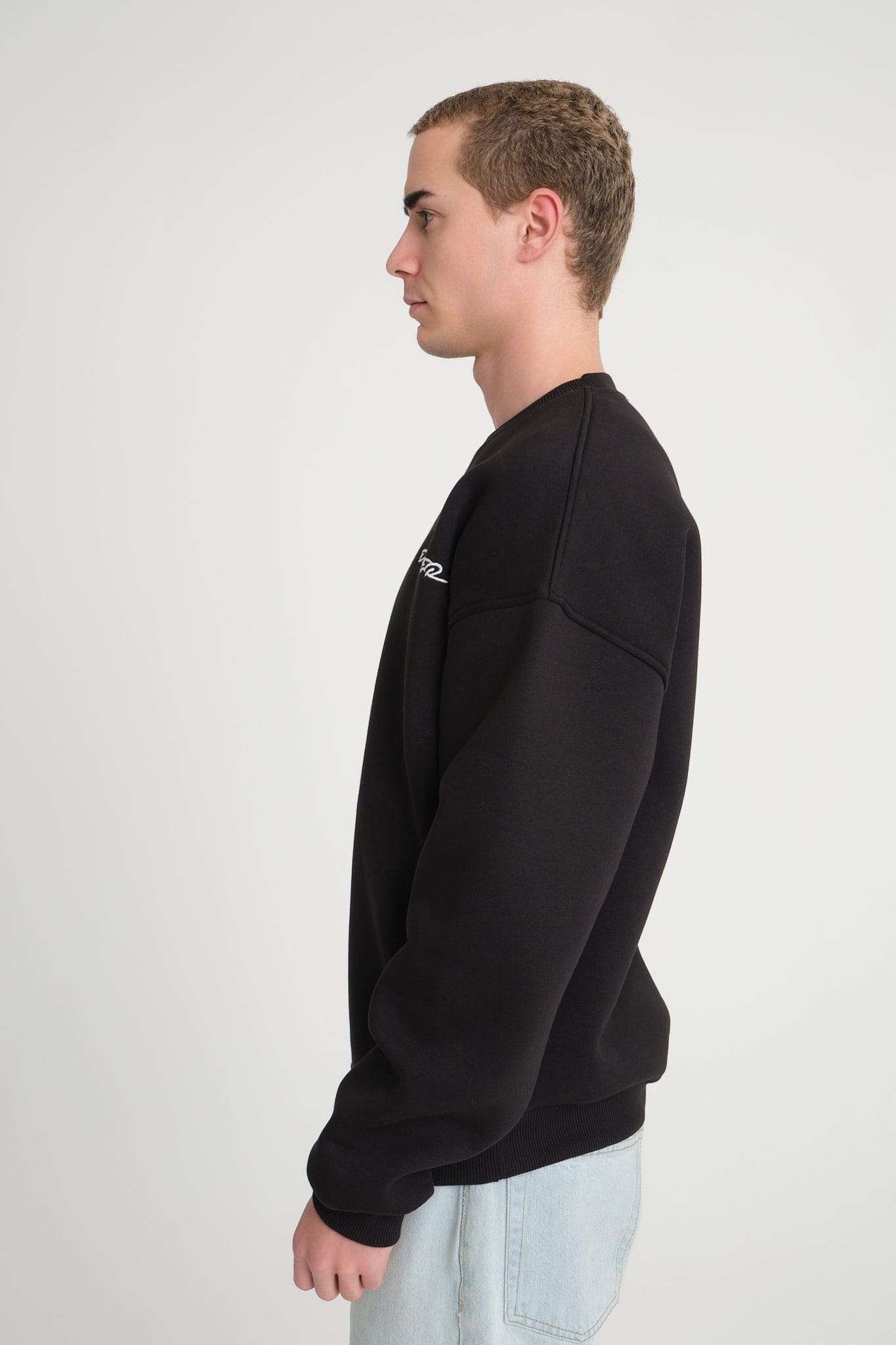 SWEATER-BLACK BASIC