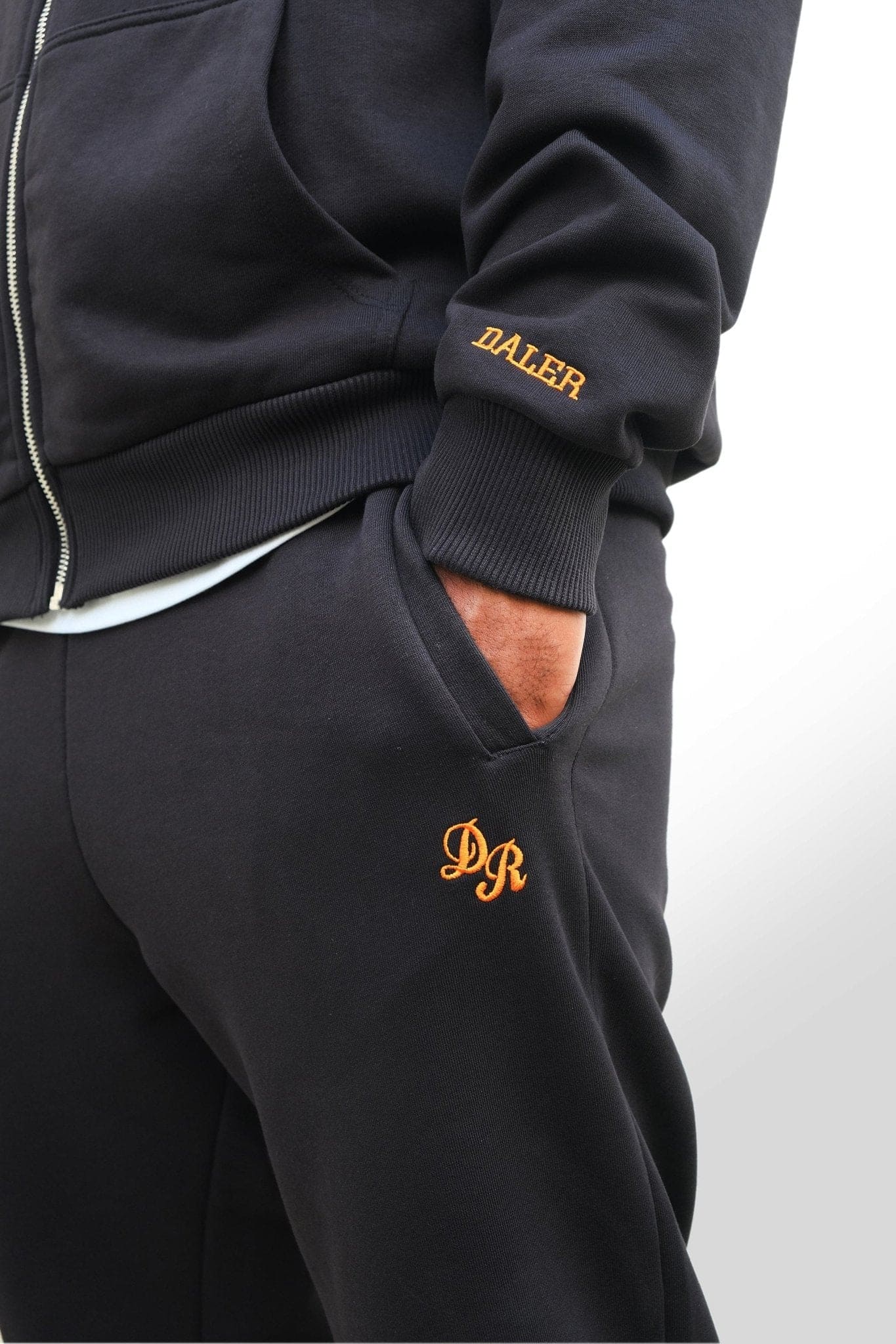 JOGGER-BLACK - Dalerclo