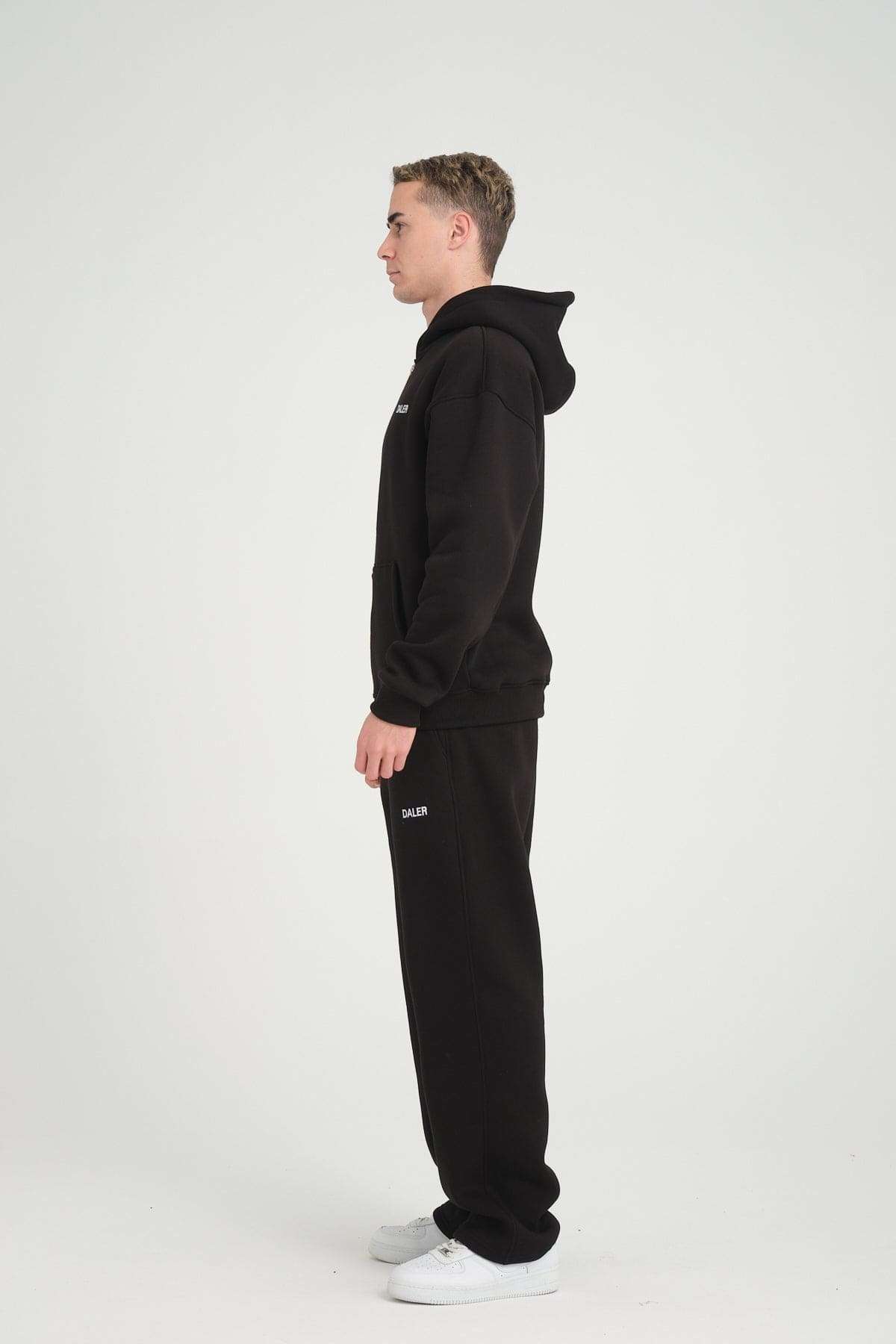 BASIC ZIPPER - BLACK